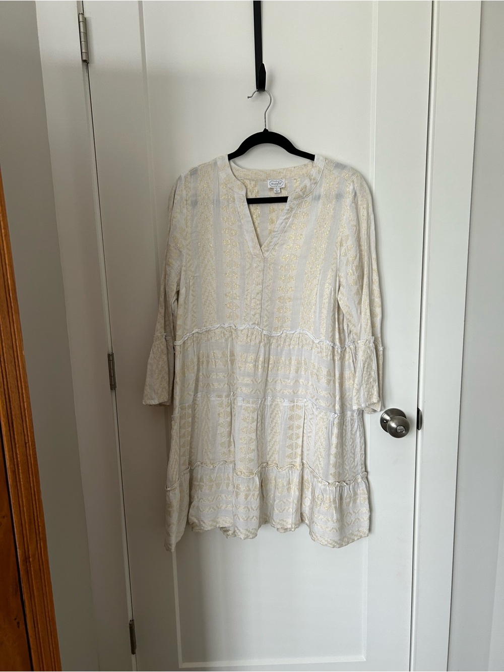 Mud Pie Cream and Gold Long Sleeve Tiered Tunic